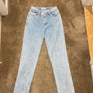 Abercrombie 90s straight high rise jeans